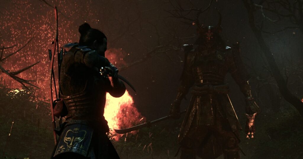 Captura de The Spirit of the Samurai. Takeshi empuña su katana y encara a su oponente. El oponente tiene una armadura de samurai completa y tiene en una mano su katana y en la otra a Chisai, el gato.